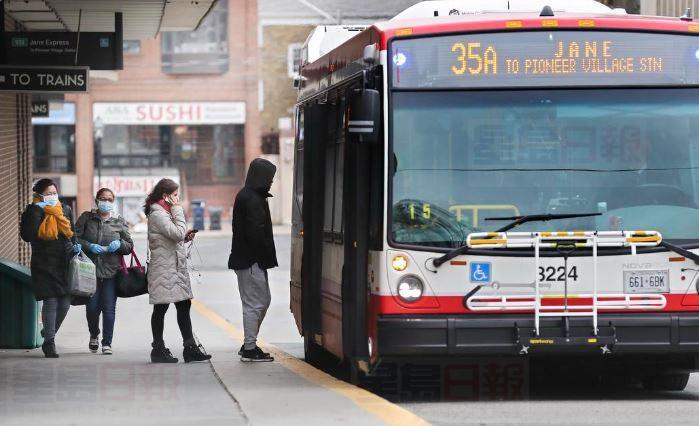 多伦多公共汽车局至今已有62名员工感染新型冠状病毒。资料图片