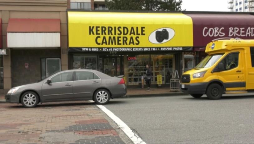 温西Kerrisdale Cameras早前员工拒绝未没有戴口罩的顾客提供服务。   CTV图片