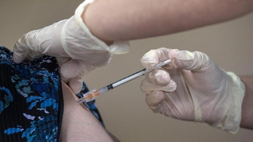 越来越多国民不认可联邦政府在分发疫苗方面的表现。加通社资料图

