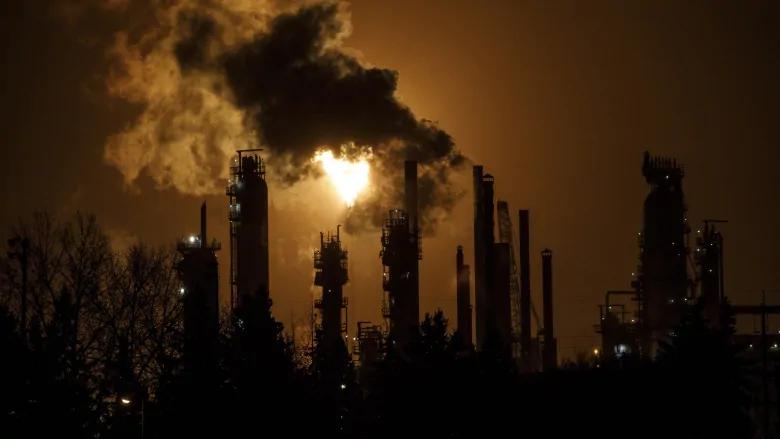多个省份反对联邦推行《温室气体污染价码法》，卑诗省则赞成。加通社