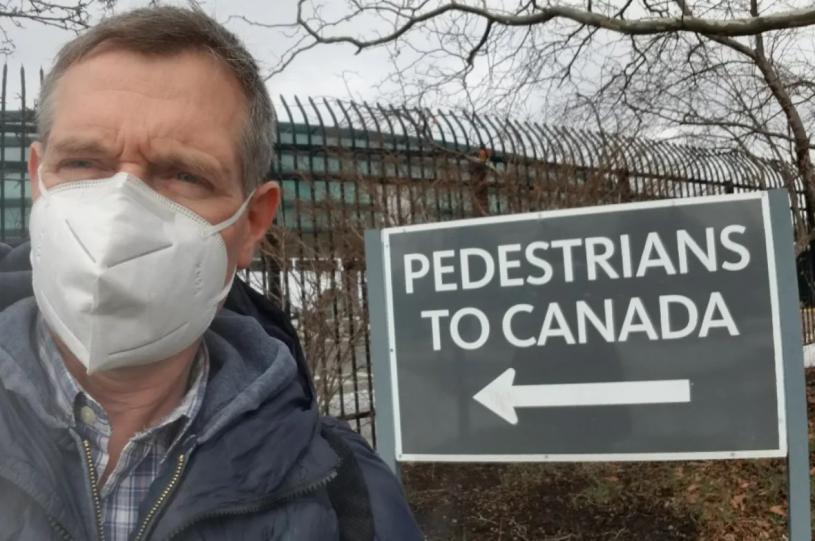 多伦多居民皮科克2月份以来已两次步行入境加拿大。CBC