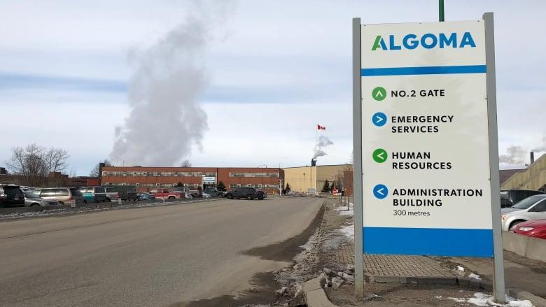 加拿大钢铁生产商Algoma Steel借壳上市。CBC