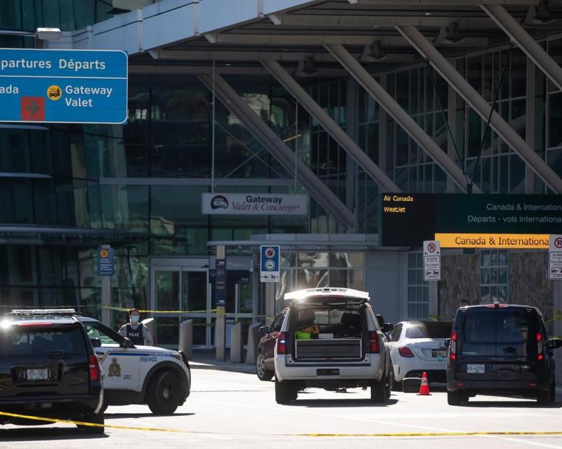 最新一宗槍擊案發生在溫哥華國際機場航站樓外。  星報圖片