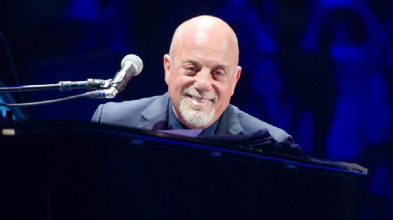 Billy Joel公布演唱会将在8月14日举行，买了票的加国乐迷无法成行，也退不了款。Invision/美联社