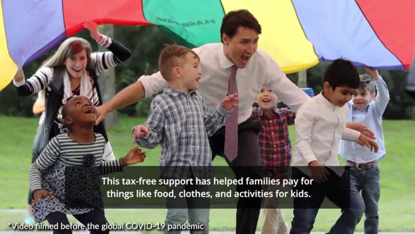 杜鲁多周二宣布提高加拿大儿童福利金，并称这项福利金在5年来已助40多万名儿童脱贫。联邦政府