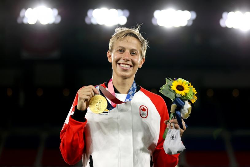奎因成為首位公開跨性別身份的運動員奪得奧運金牌。Getty Images