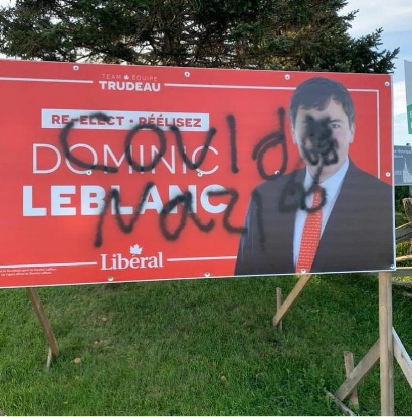 联邦自由党候选人勒布朗（Dominic LeBlanc）的竞选宣传牌遭人破坏。Instagram