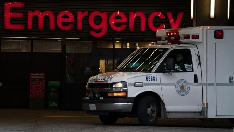 一辆救护车在温哥华综合医院的紧急入口。加通社
