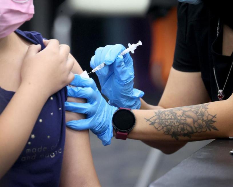 卑诗省卫生厅鼓励家长让孩子注射儿童新冠疫苗。  星报图片
