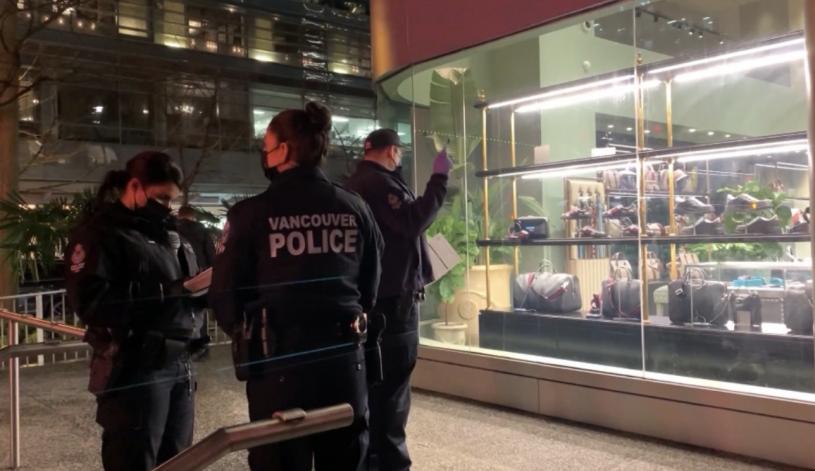 温市中心Gucci店遭人行窃。  CTV图片