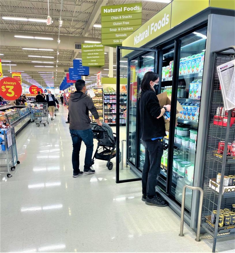 有市場調查指，加國超市出售的俄製商品並不多。星島記者攝