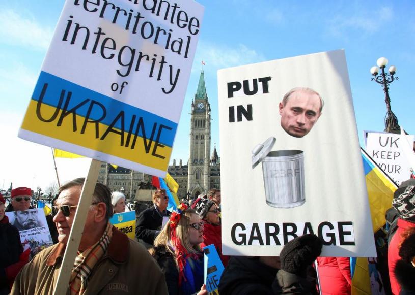 俄乌战争持续，全球多处地方均有声讨普京的示威集会。星报资料图片
