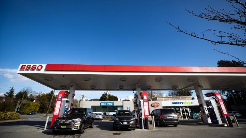 报道引述汽油价格追踪网站GasBuddy.com的数据称，周五早上大温地区每升平均油价为 192.25仙；维市地区则为191.1仙。加通社资料图片