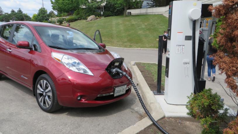 电动汽车使用的充电站。星报资料图片