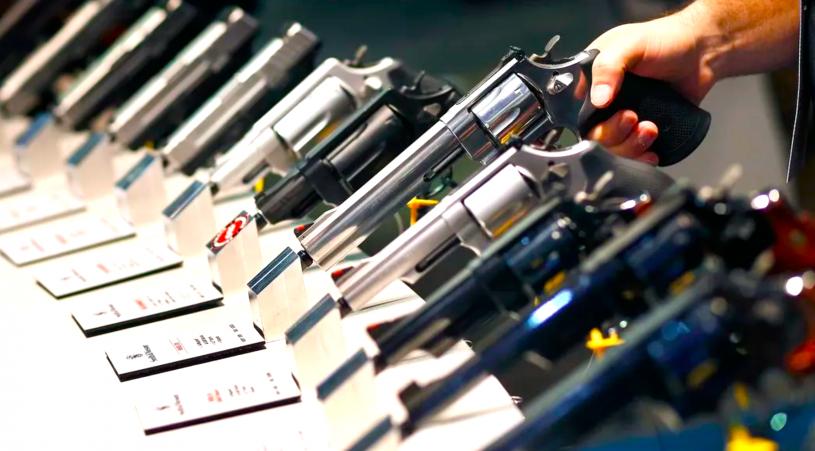 新槍支法將回購被禁攻擊性武器，並凍結手槍購買和銷售等。星報資料圖