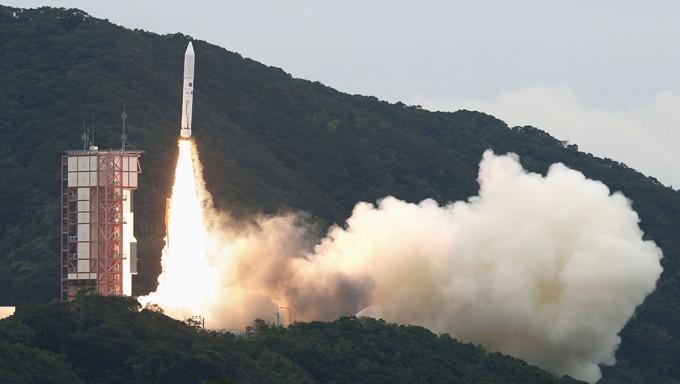 日本艾普斯龙6号运载火箭发射一刻。AP