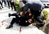 加州迪士尼乐园城镇　3K党与反对者混战3伤拘13人