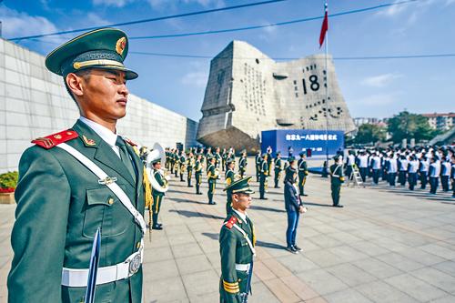 瀋陽「九一八」歷史博物館18日舉行撞鐘鳴警儀式。新華社