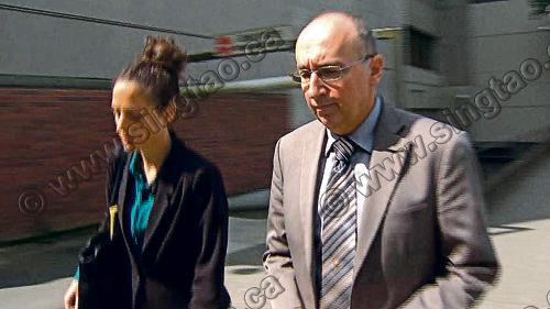 ■布尼(右)周四承认一项违反诚信的罪名。CBC资料图片