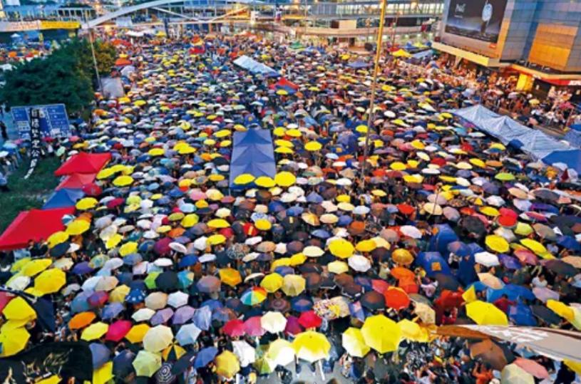 ■曾参加雨伞运动的龙先生称，对香港已心死。图为2014年的雨伞运动。　资料图片