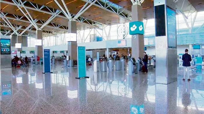■卡加利机场周四怀疑出现枪械导致关闭，结果证实是虚惊一场。CBC