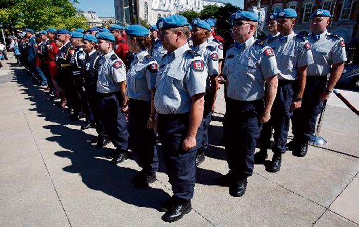 ■本國參與聯合國維和行動的警察數量，13年最低。星報