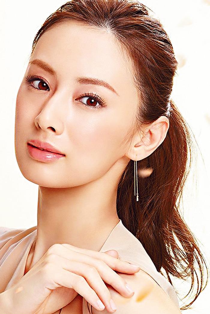 ■北川景子被選為日本「平成」年代最靚女演員。