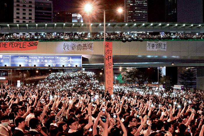 ■香港“雨伞运动”的壮观场景。维基百科