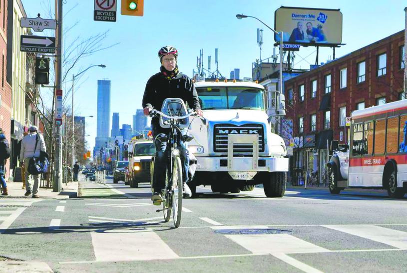 多伦多市议会以压倒性多数通过，在未来3年新建超过120公里的自行车道。星报资料图片
