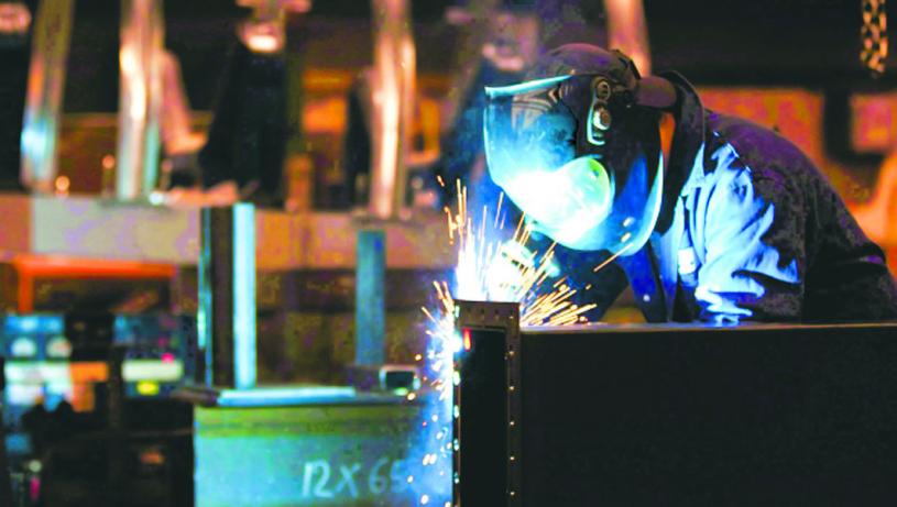 焊接工、機械工及電工等，是本國過去10年最短缺的職業。 加通社