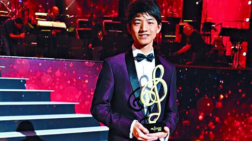 季恩顯（Paul Ji）獲得法國電視二台「神童達人秀」總冠軍。