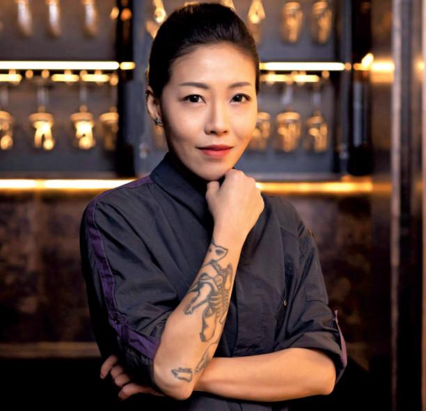 ■獲評選為「2021年亞洲最佳女廚師」的譚綺文。   「亞洲50最佳餐廳」圖片