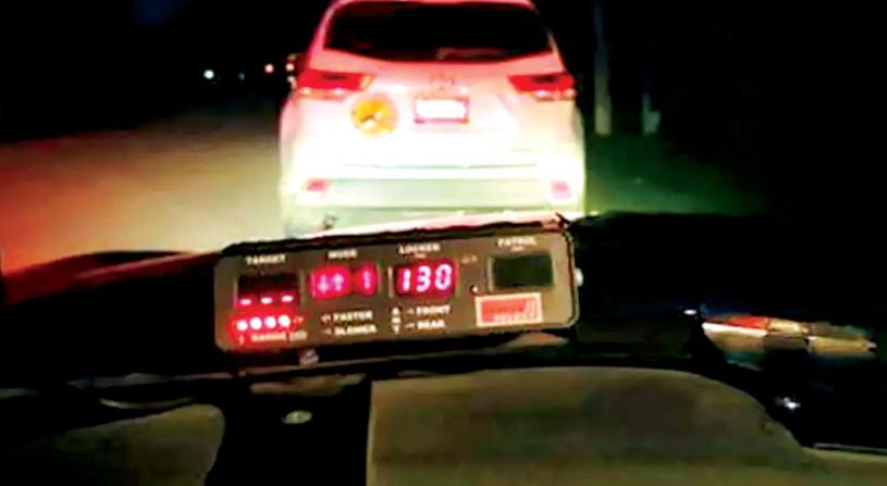 ■17岁少年以时速130公里飙车。安省省警