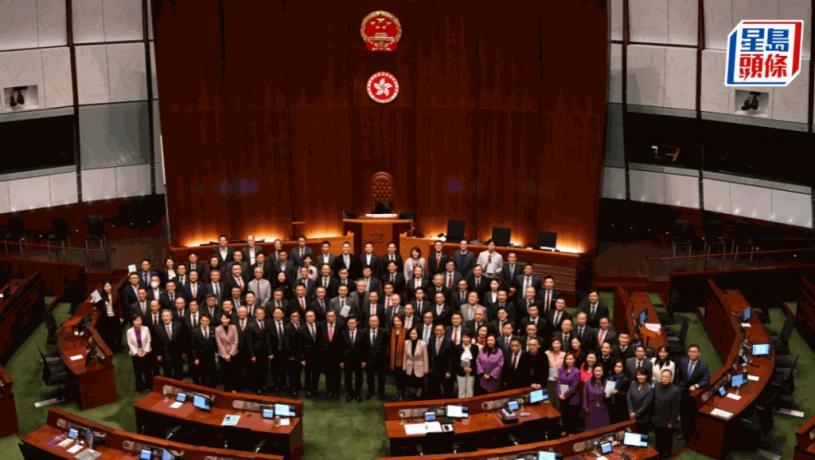 23条立法｜刊宪到三读11日完成  香港立法会89议员全票通过