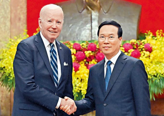 越南国家主席武文赏去年9月在河内总统府会晤美国总统拜登。
