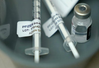 卑诗省一护士因管理新冠疫苗不当 面临工作限制