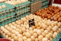 港女超市买日本蛋 惊见裂痕发黑超恶心 出现3情况恐中毒丧命