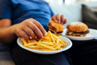 降膽固醇食物｜男子膽固醇超標險中風患心臟病 不吃藥吃2種天然食物回復正常