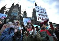 千人游行抗议科隆性侵案　默克尔考虑收紧难民法