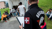 强收费用　瑞士要求难民交出贵重资产