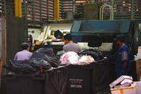 施政报告：积极引入都市固体废物按量收费制度