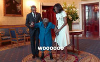 106岁女人瑞与奥巴马开心共舞　