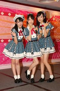 AKB48三成员访港　签名纸飞机送男Fans