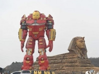 安徽省现“Ironman”守护山寨版狮身人面像