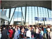 新疆地窝堡机场刮强风　88班机受阻逾5000乘客滞留