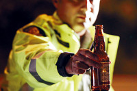 警方1周拘18司機涉酒駕藥駕