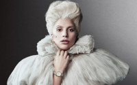 Lady Gaga 代言名錶突破傳統