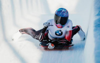 渥京俯式雪橇女将 勇夺世界杯金牌