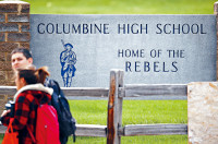 哥倫拜高中血案20年將至 民意指槍案頻生責不在校