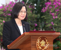 哈利法斯國際安全論壇宣布  台灣總統蔡英文獲「麥凱恩公共服務領袖獎」